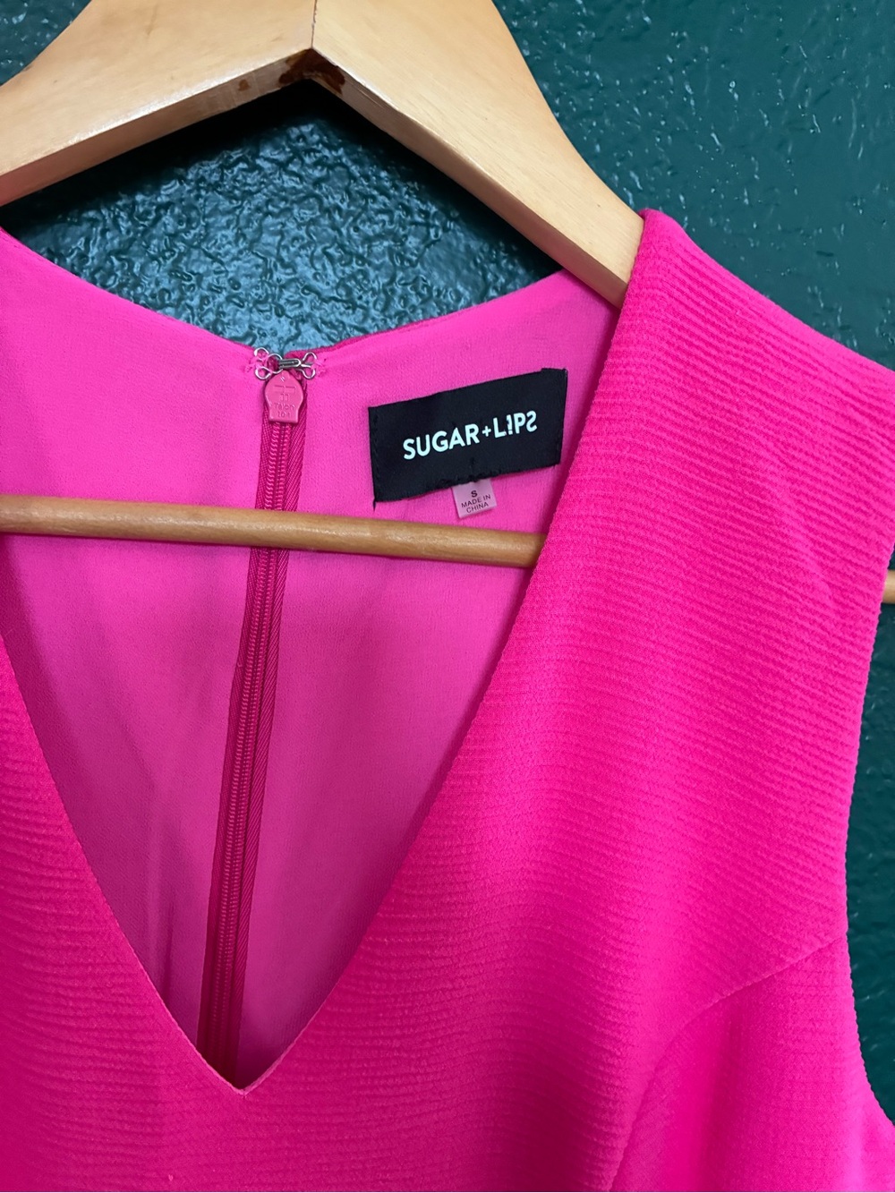 Sugarlips Hot Pink V-Neck Wide-Leg Jumpsuit size:S - Picture 3 of 12